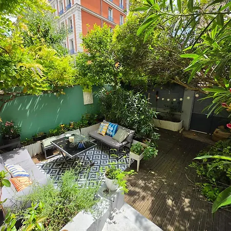 Very Townhouse With Garden * Clichy
